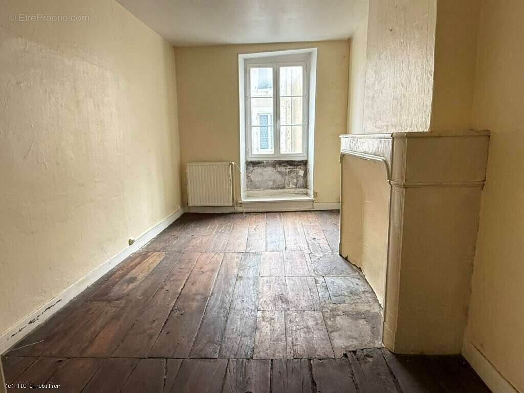 Maison à RUFFEC