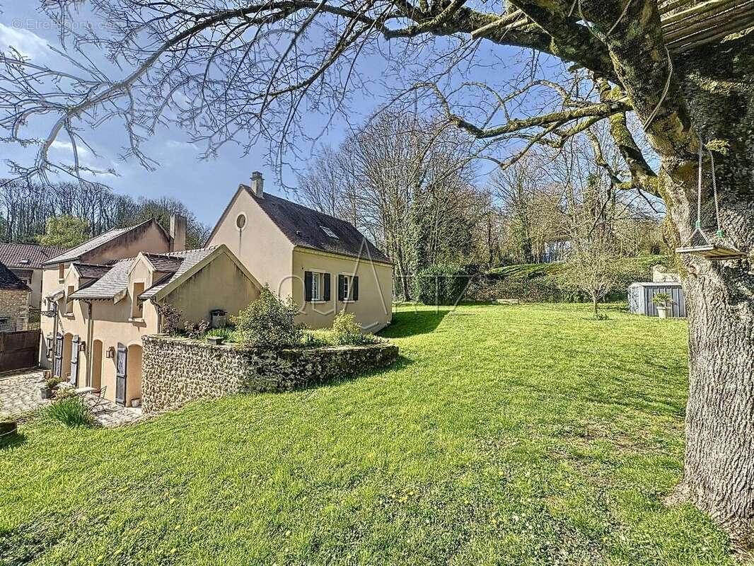 Maison à FREMAINVILLE