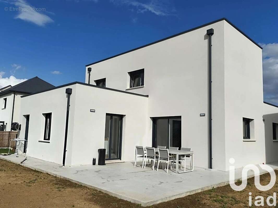 Photo 9 - Maison à FRENOUVILLE