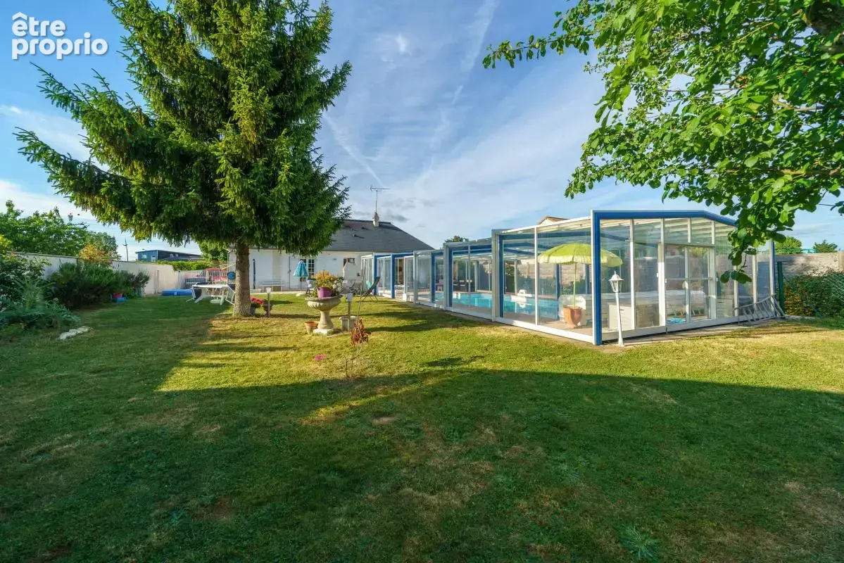 Maison 5 pièces 130 m² à vendre à Saint-Cyr-Sur-Loire (37540) - photo 2