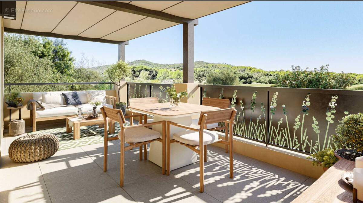 Appartement à BORMES-LES-MIMOSAS