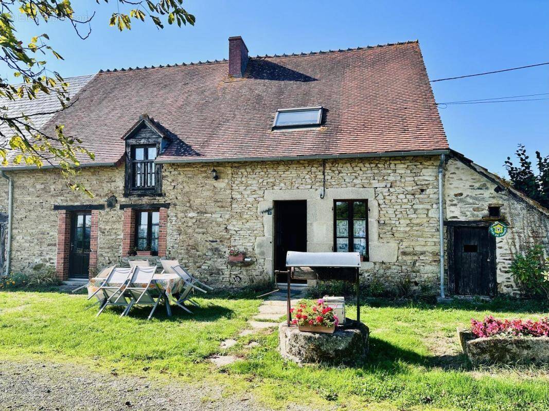 Maison à BETETE