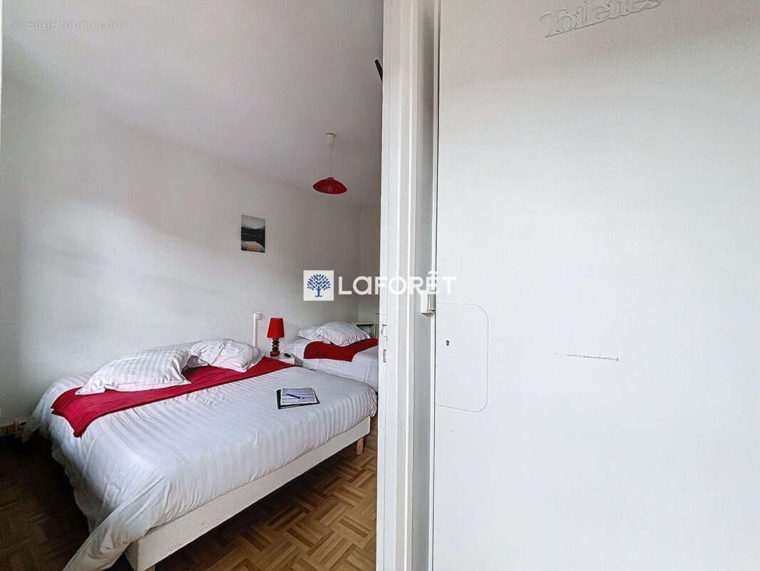 Commerce à FAUVILLE-EN-CAUX