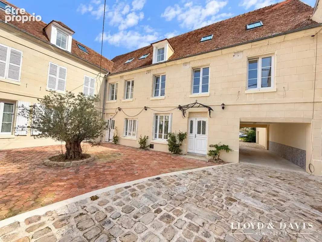 Appartement à MOUY