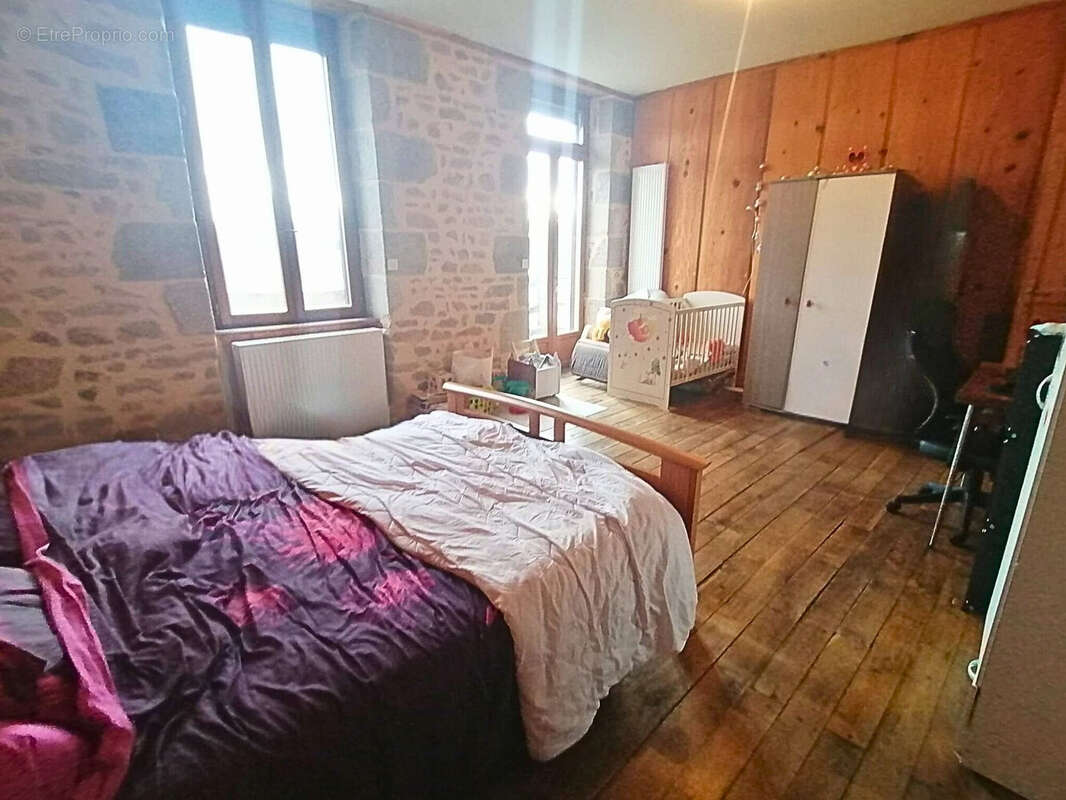 Maison à AJAIN