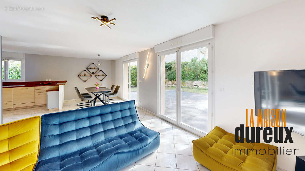 Maison 101 m² à Arc-Les-Gray  - photo 8