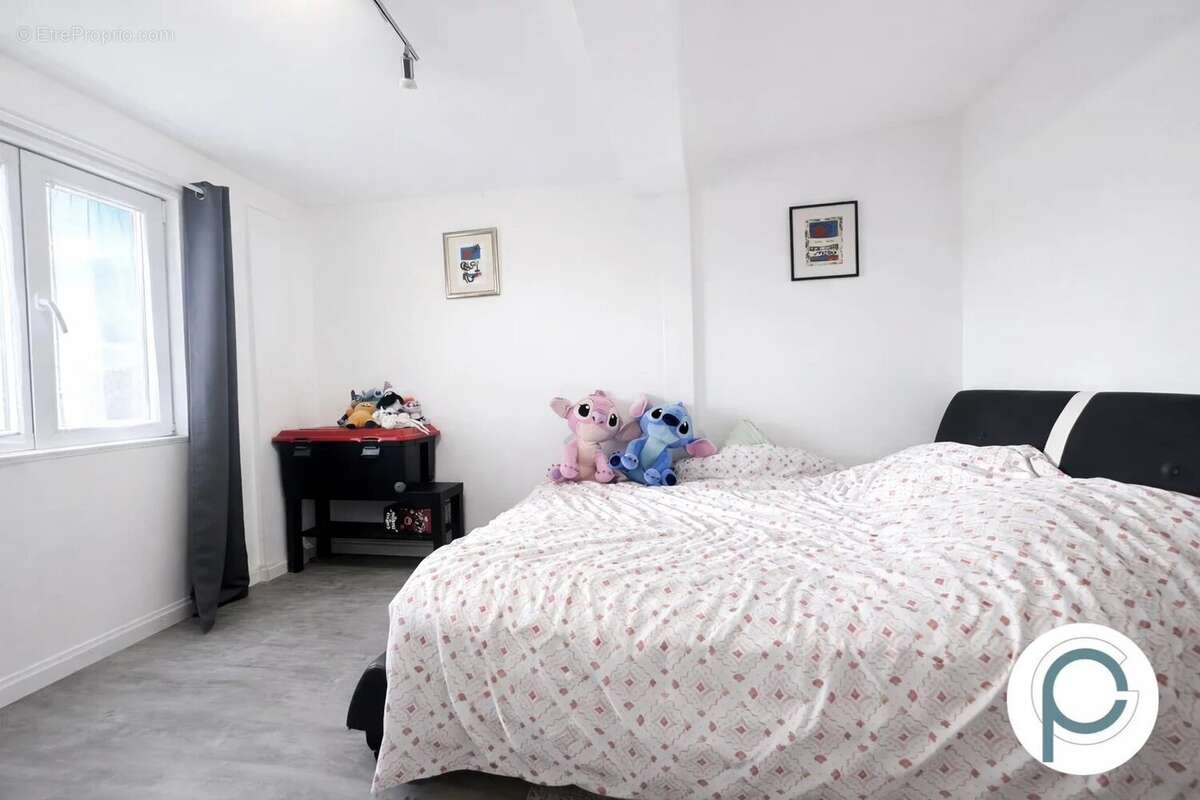 Maison à LE CASTELLET