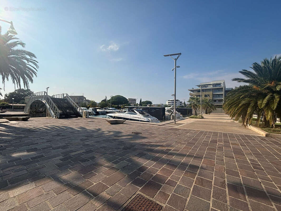 Appartement à FREJUS