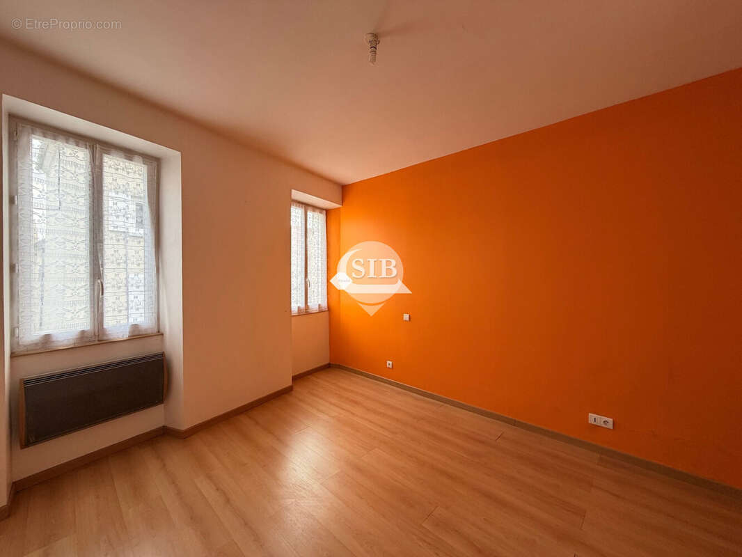 Appartement à LA VILLE-DU-BOIS