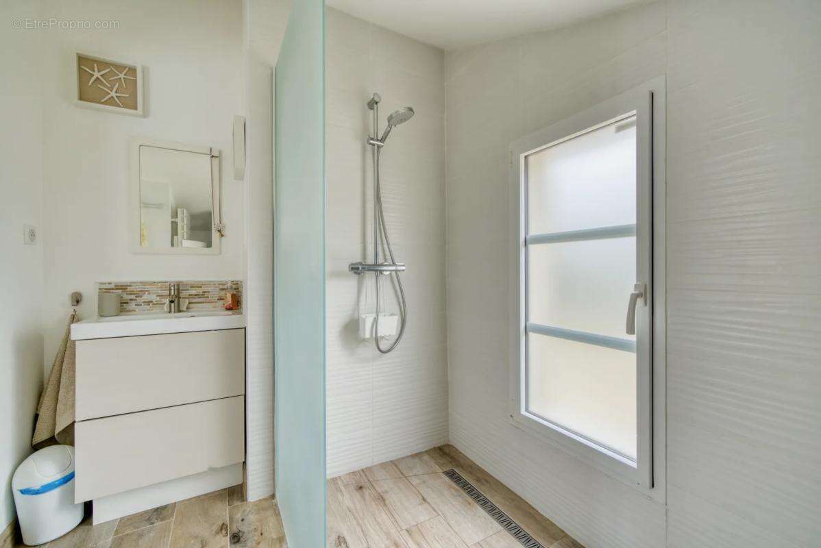 Maison à SAINT-GEORGES-DE-DIDONNE