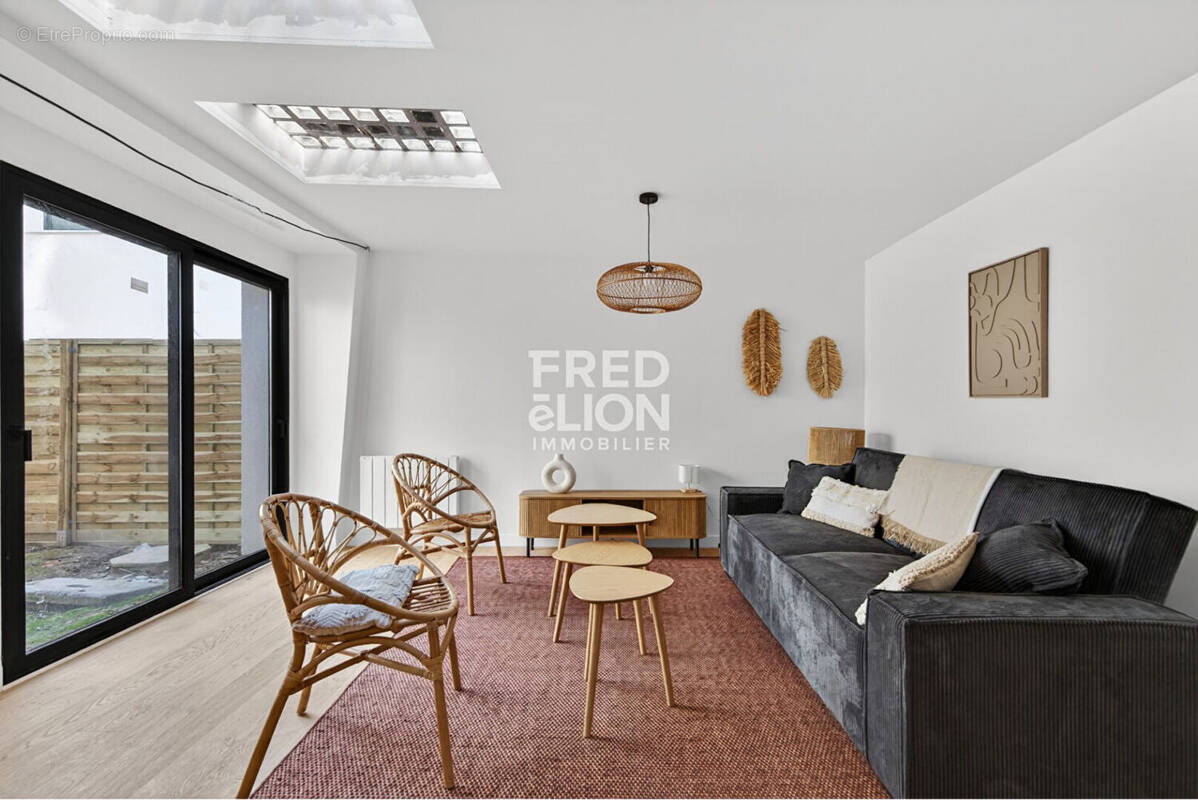 Appartement à PARIS-19E