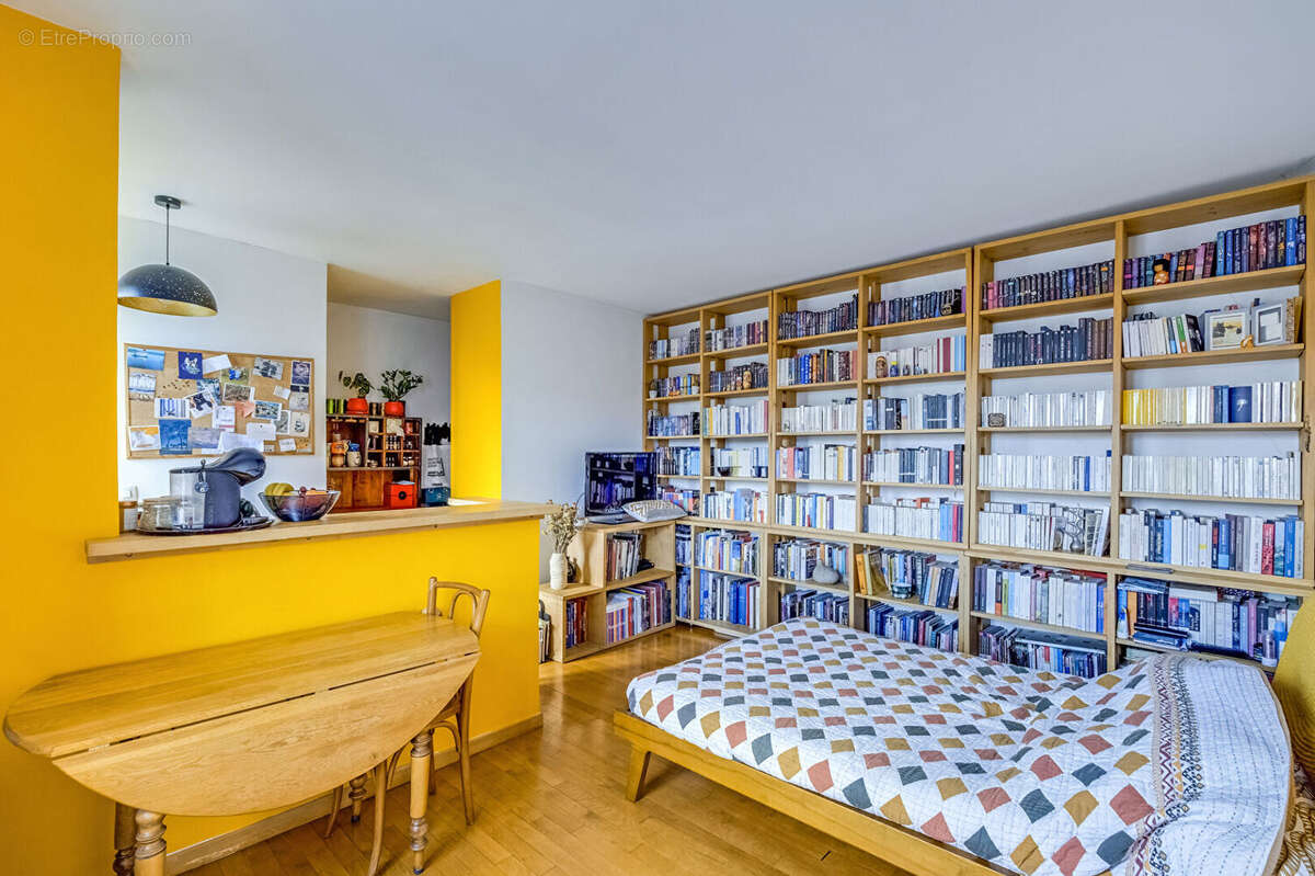 Appartement à PARIS-12E