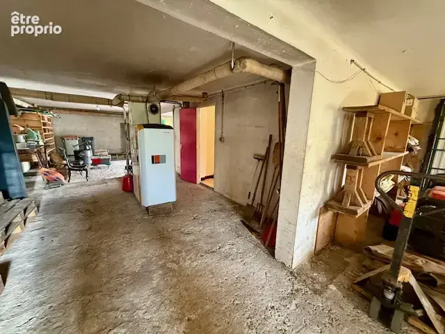 Maison familiale des années 70 avec sous-sol complet et beau potentiel - photo 24
