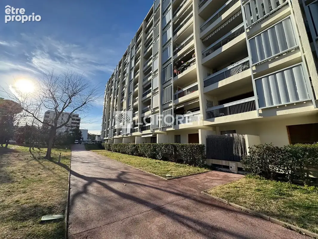 Appartement à MARSEILLE-9E