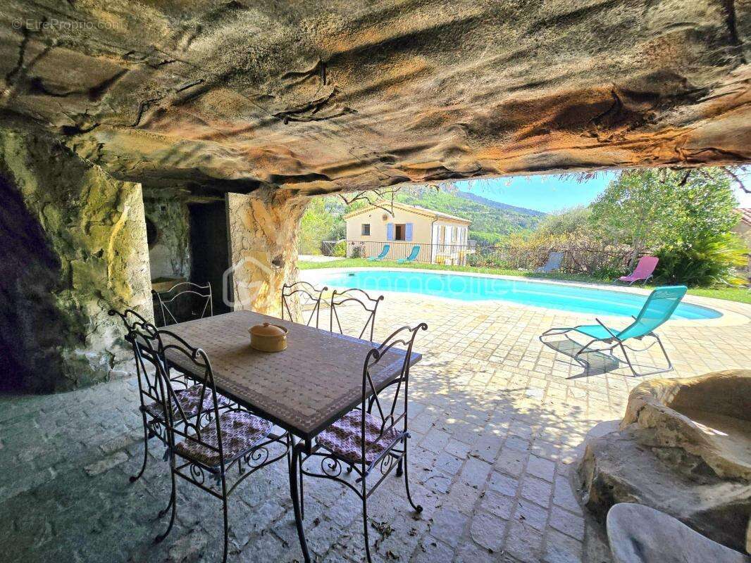 Maison à LE BAR-SUR-LOUP
