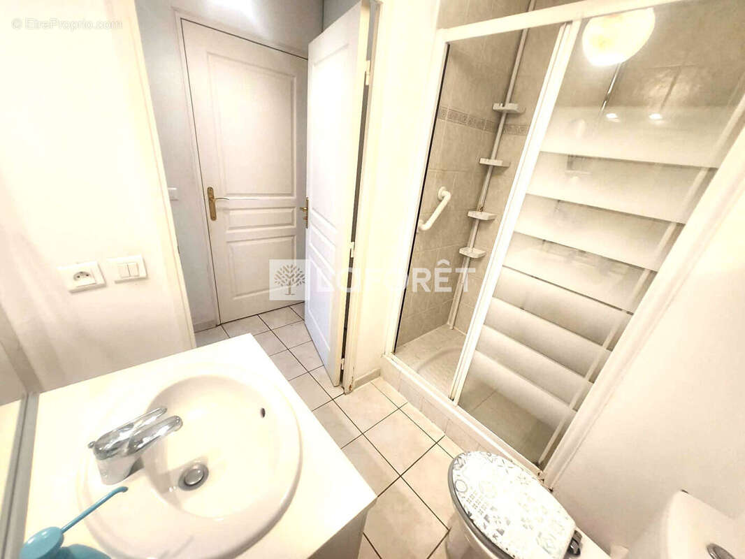 Appartement La Seyne Sur Mer 4 pièce(s) 95 m2 - photo 12