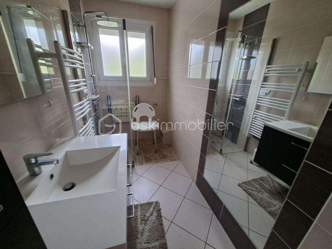 Maison 78 m² à Longueil-Annel  - photo 11