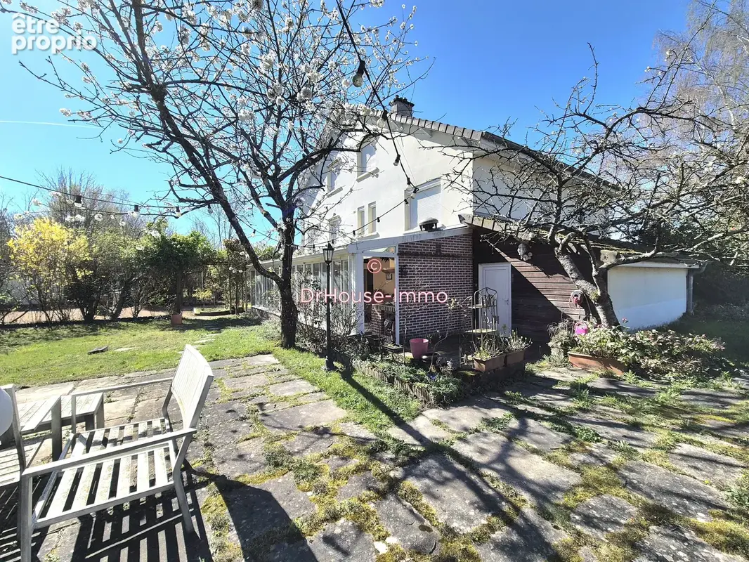 Maison 7 pièces 209 m² à vendre à Saint-Germain-Du-Plain (71370) - photo 41