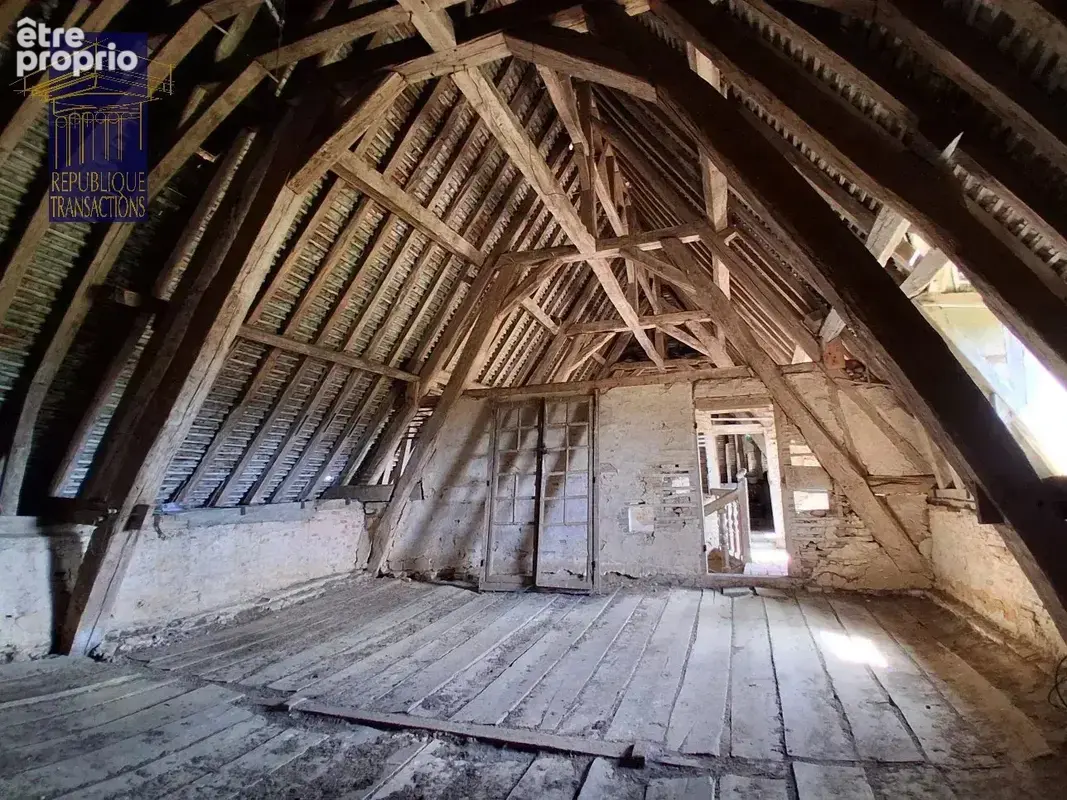 Chateau a renover - photo 7