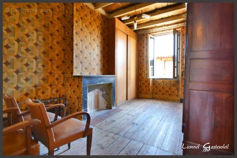Maison de ville à vendre 4 chambres extérieur et garage sur la commune de Port Sainte Foy et Ponchapt en Dordogne - photo 11