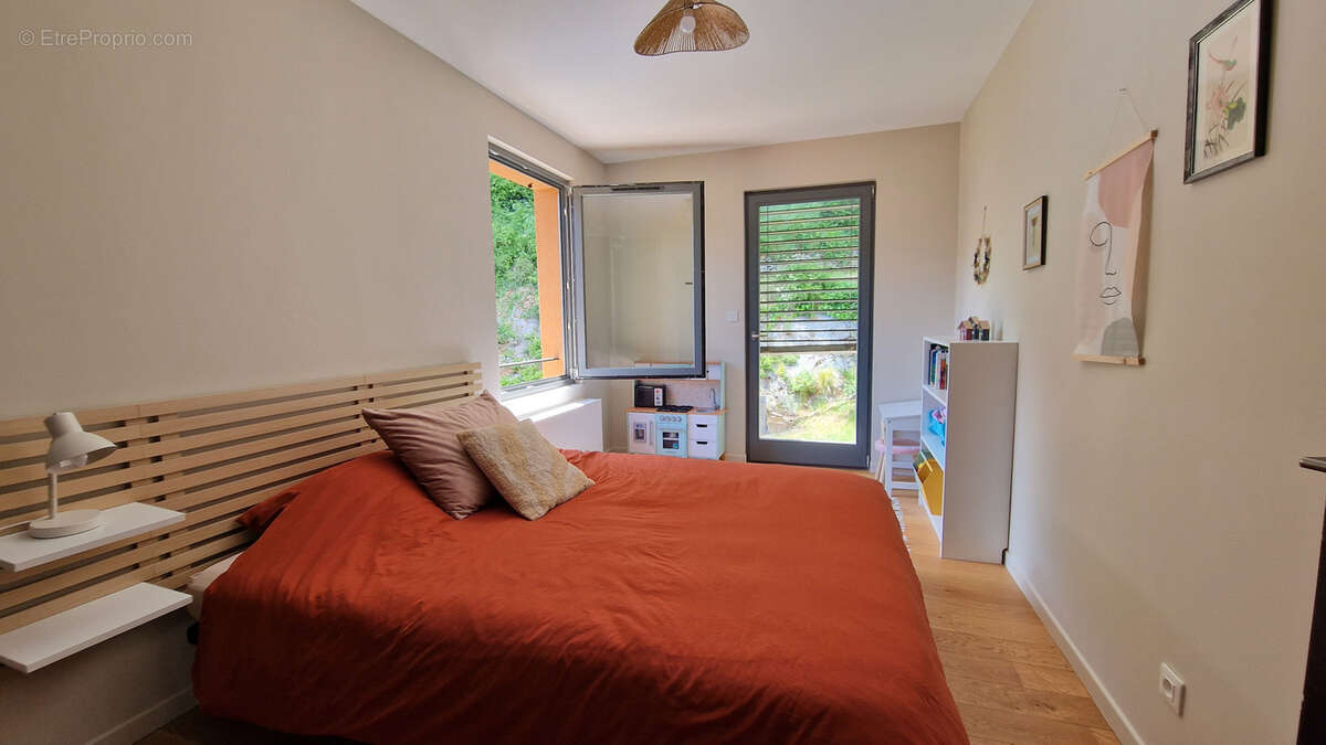 Maison à POLEYMIEUX-AU-MONT-D&#039;OR