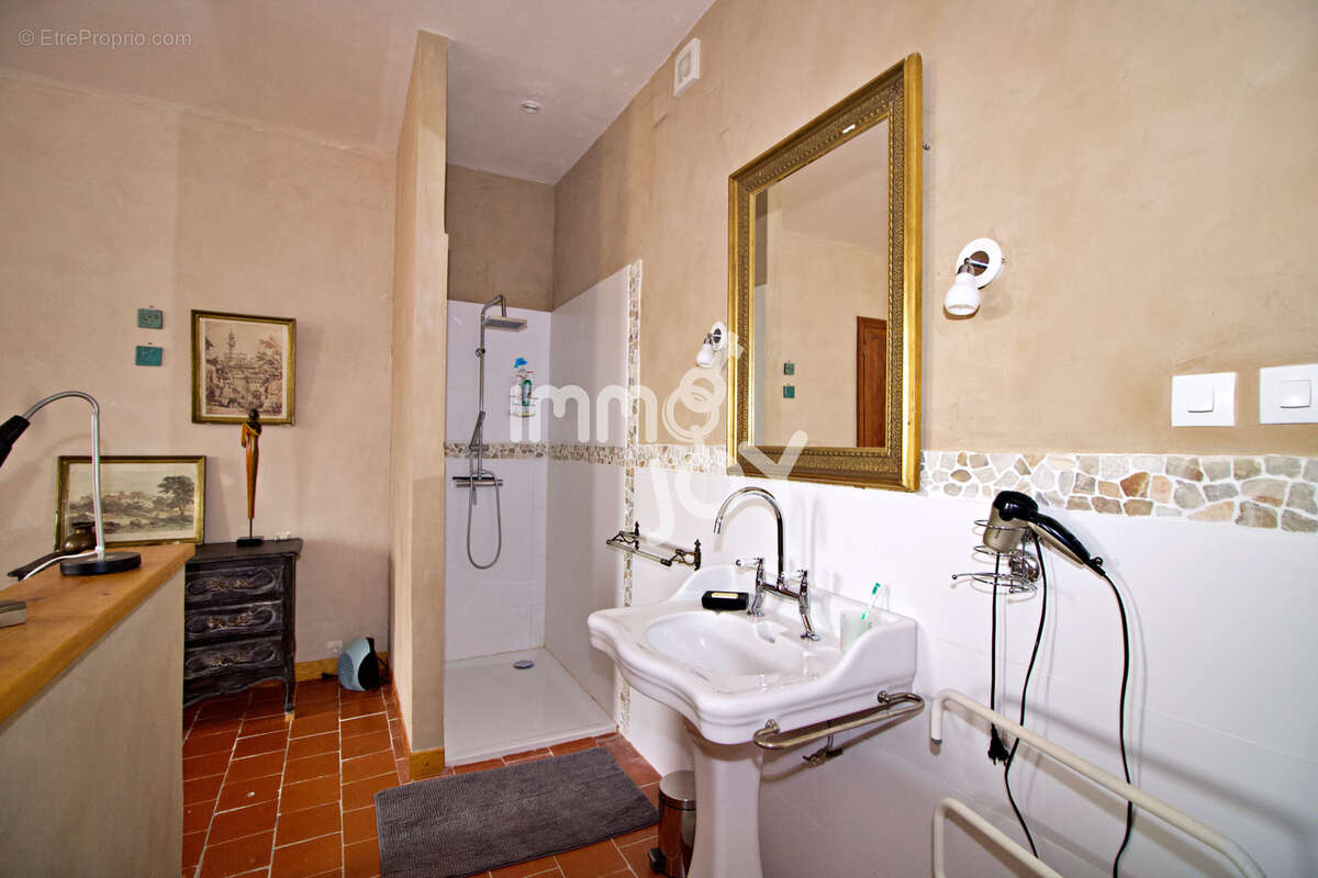 Maison à SAINT-ANDRE-DE-ROQUELONGUE