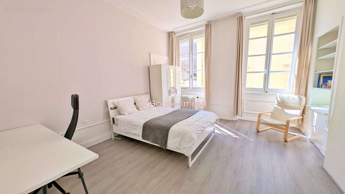 Appartement 105 m² à Saint-Etienne  - photo 84
