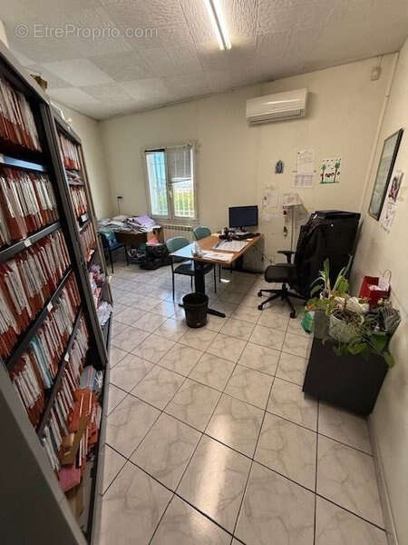 Commerce à MARSEILLE-14E