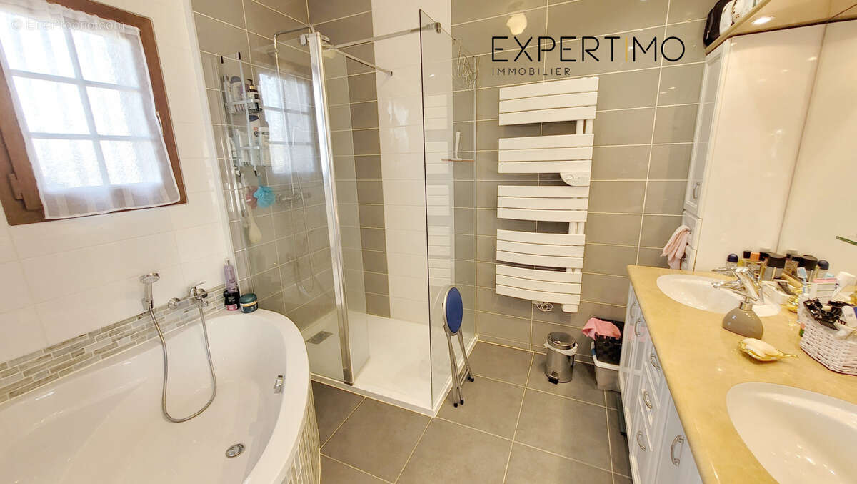 Maison à CHASSENEUIL-DU-POITOU