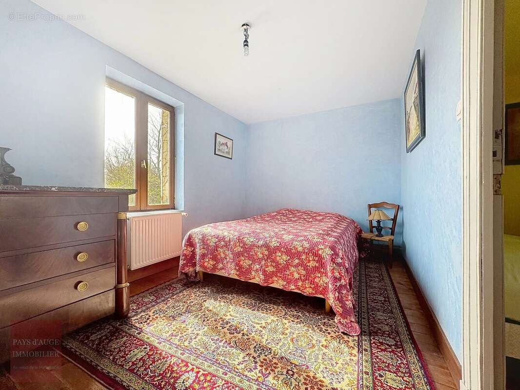 Maison à SAINT-PIERRE-SUR-DIVES