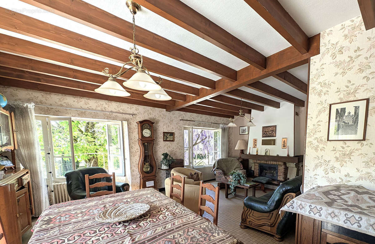 Maison à MILHARS
