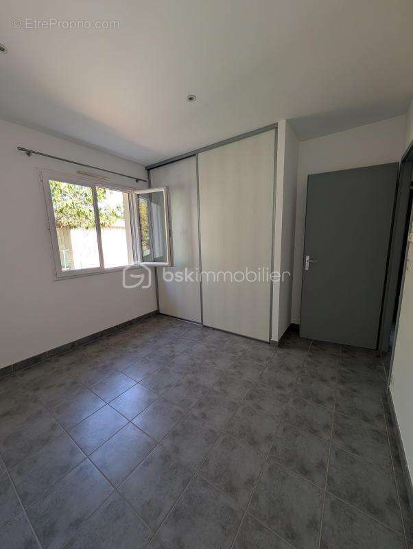 Maison contemporaine de 115 m² – 4 ch dont une suite parentale – Terrain 546 m² au calme - photo 9