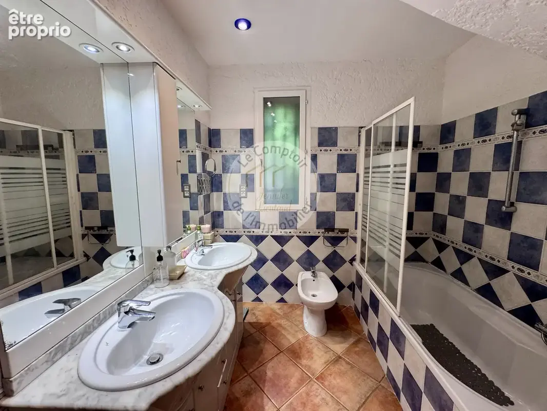 Rare à la vente   saint-julien   maison de 192 m2 sur 1 000 m2 de terrain avec piscine, t2 indépendant - photo 9