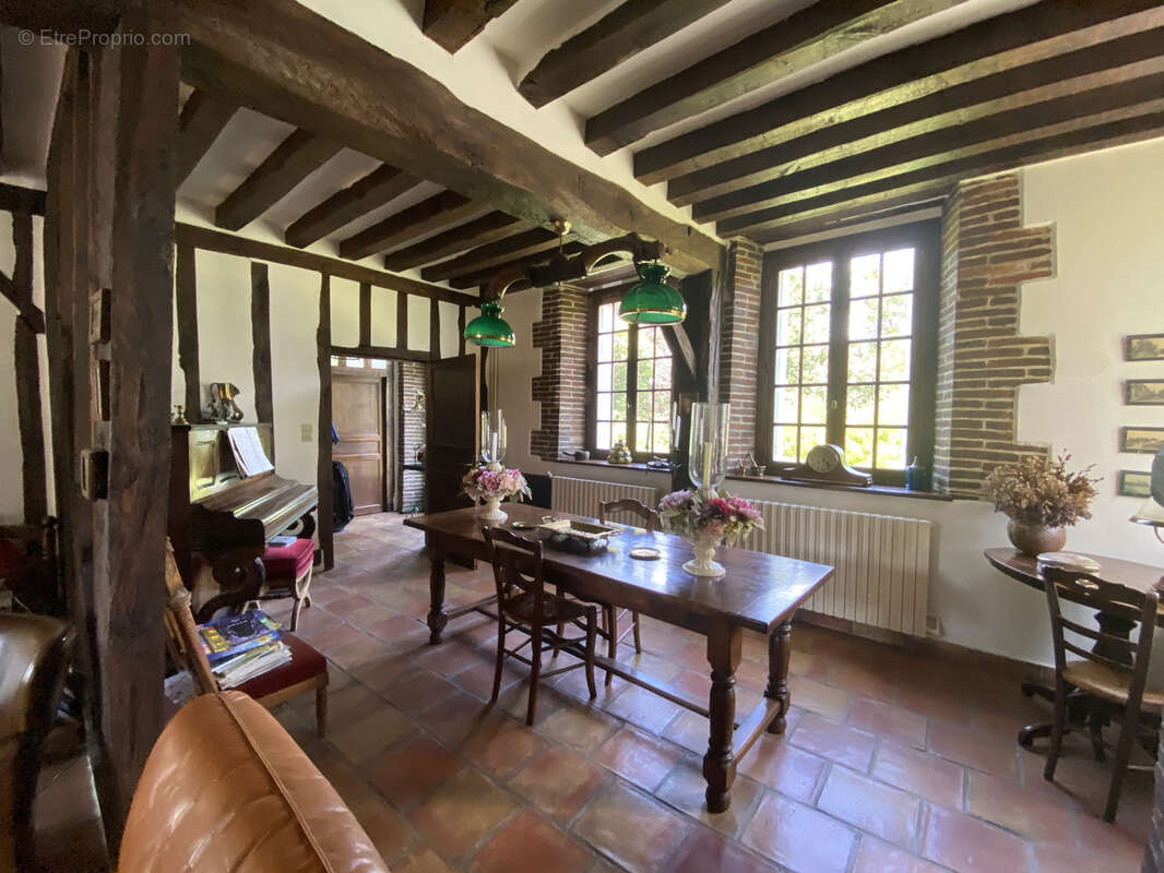 Maison à AIX-EN-OTHE