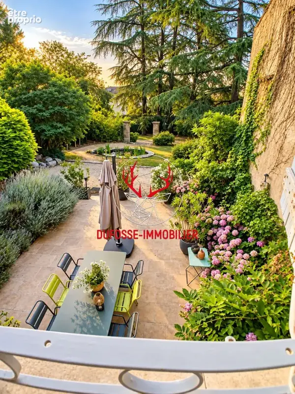 Propriété d'exception 280 m² avec piscine et parc paysager - photo 5