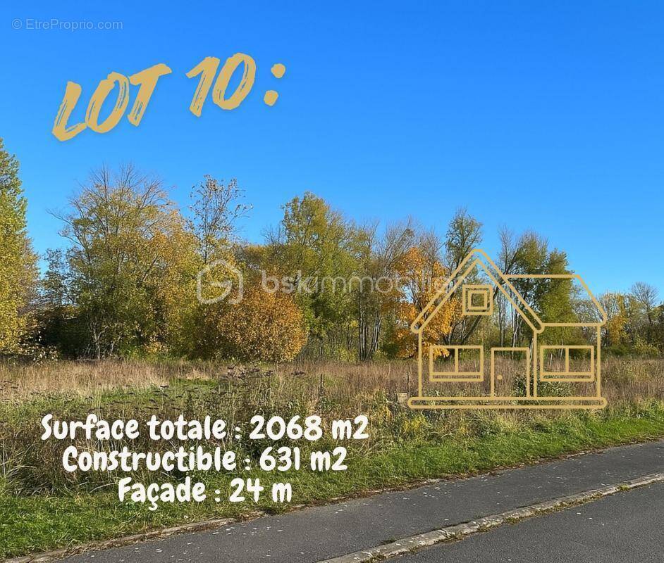 Terrain à NEUFCHATEL-SUR-AISNE