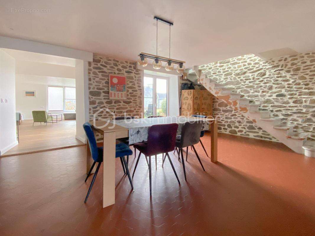 Maison à PLOUDALMEZEAU