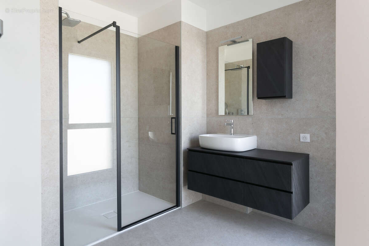 Appartement à SAINT-JEAN-DE-VEDAS