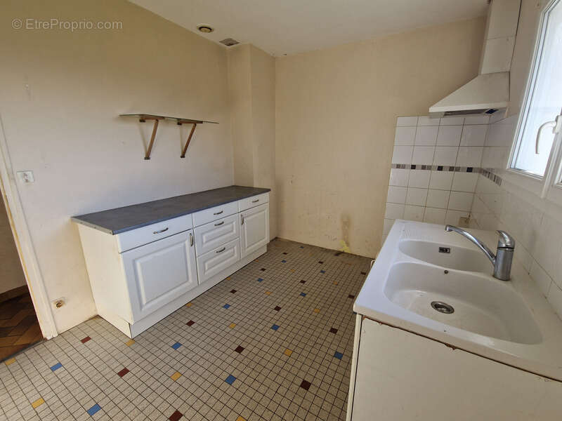 Maison à LES NOUILLERS