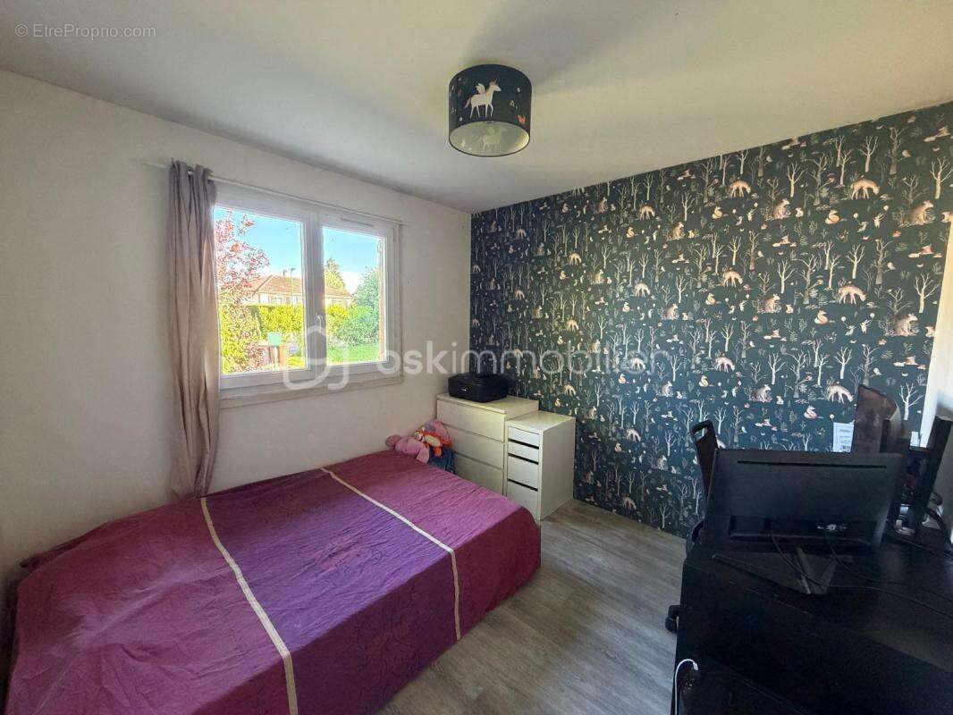 Maison plain-pied 112m² avec 4 chambres sur 1760m² de terrain avec parcelle constructible - photo 7