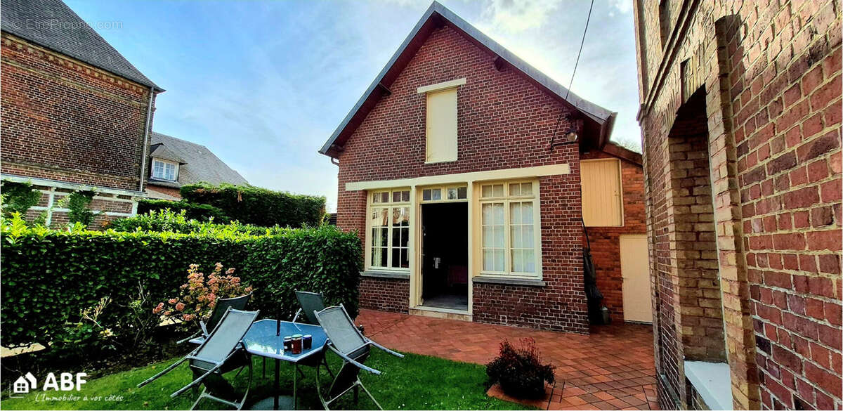 Maison à VARENGEVILLE-SUR-MER