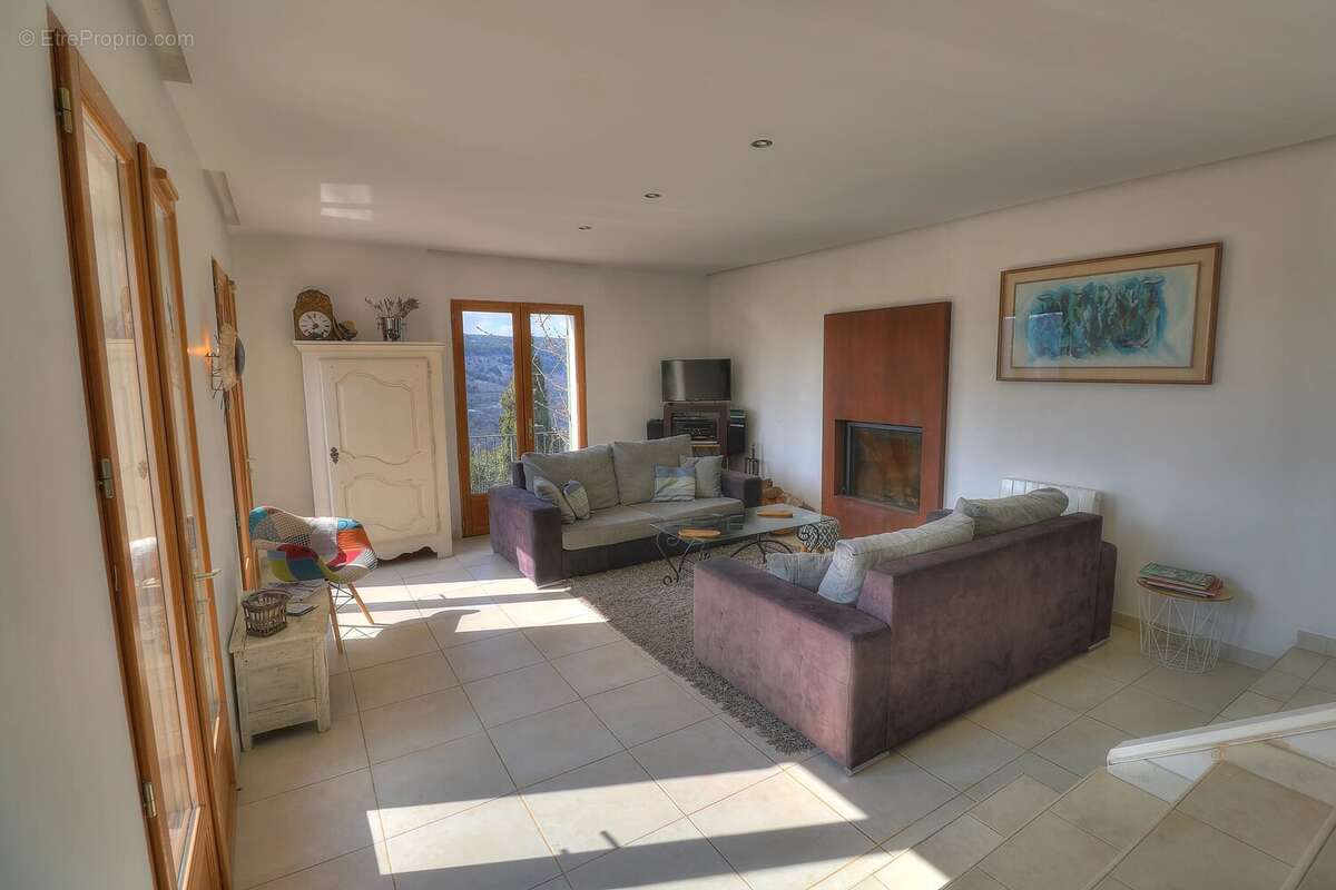 Maison à COURSEGOULES