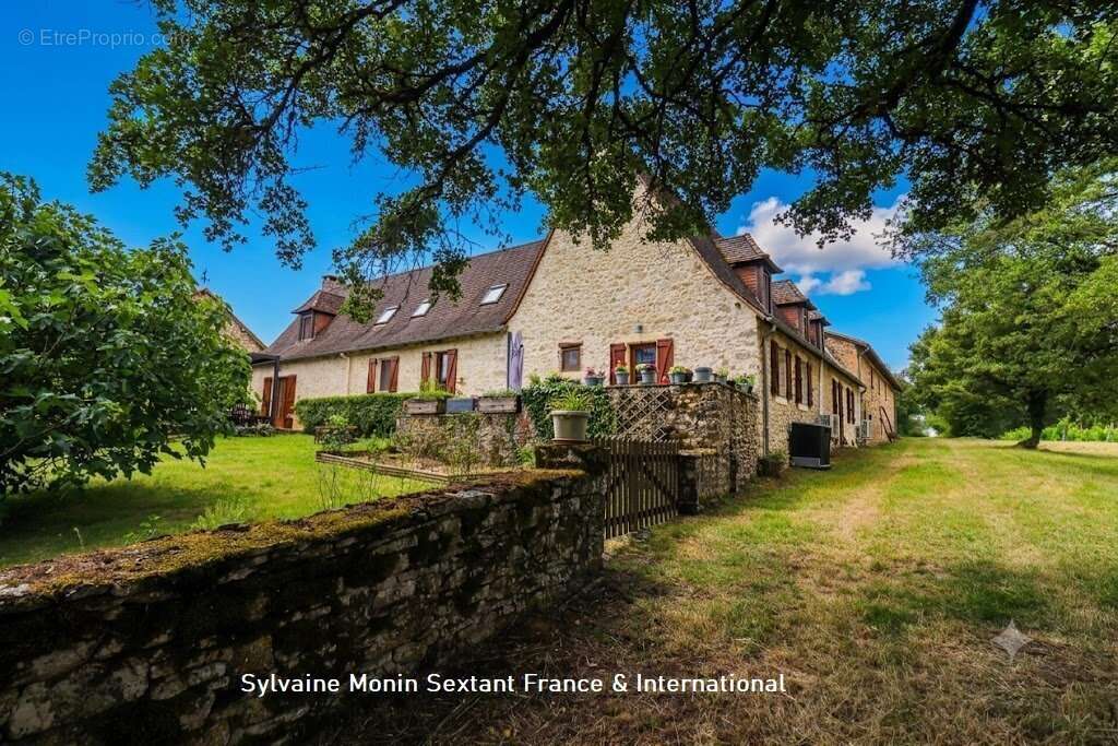Maison à BROUCHAUD