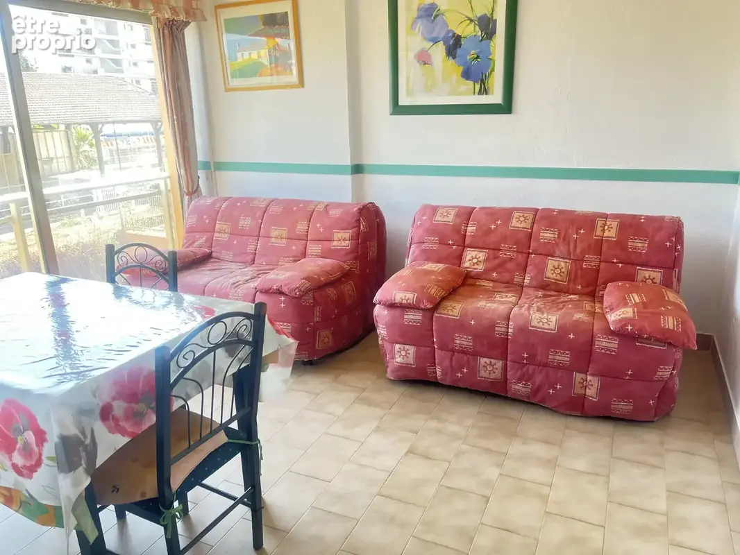 Studio a vendre - golfe juan- garage de plain pied et cave - photo 5