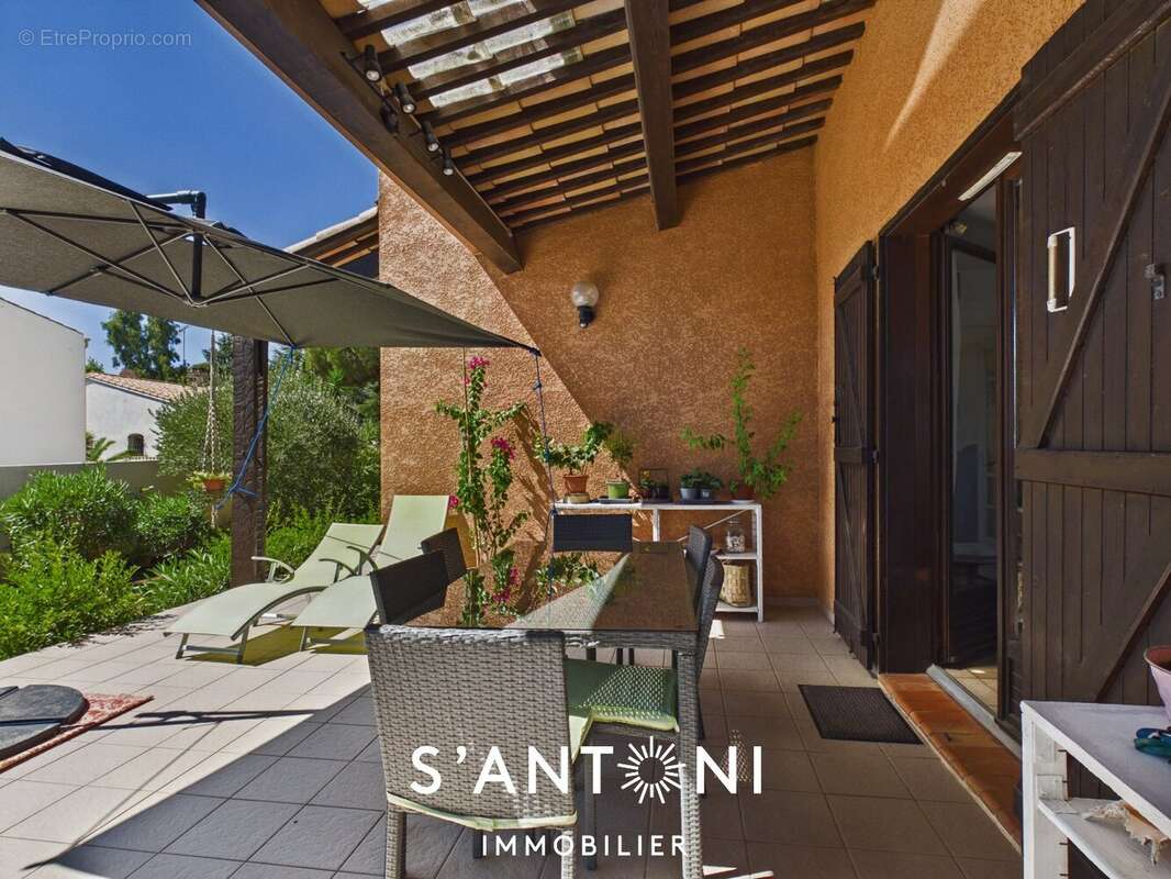 LE CAP D'AGDE - MARAVAL - Villa 6 pièces au calme sans vis à vis - photo 3
