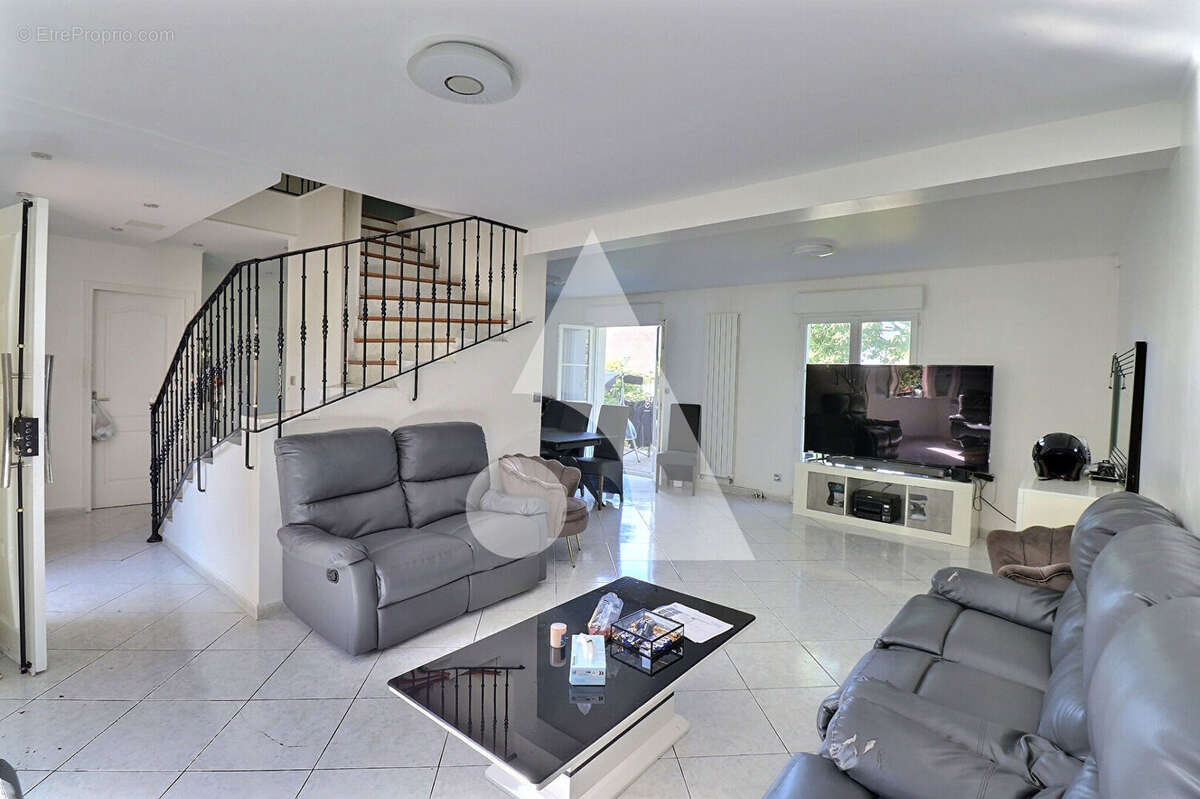 Maison à SAINT-OUEN-L&#039;AUMONE