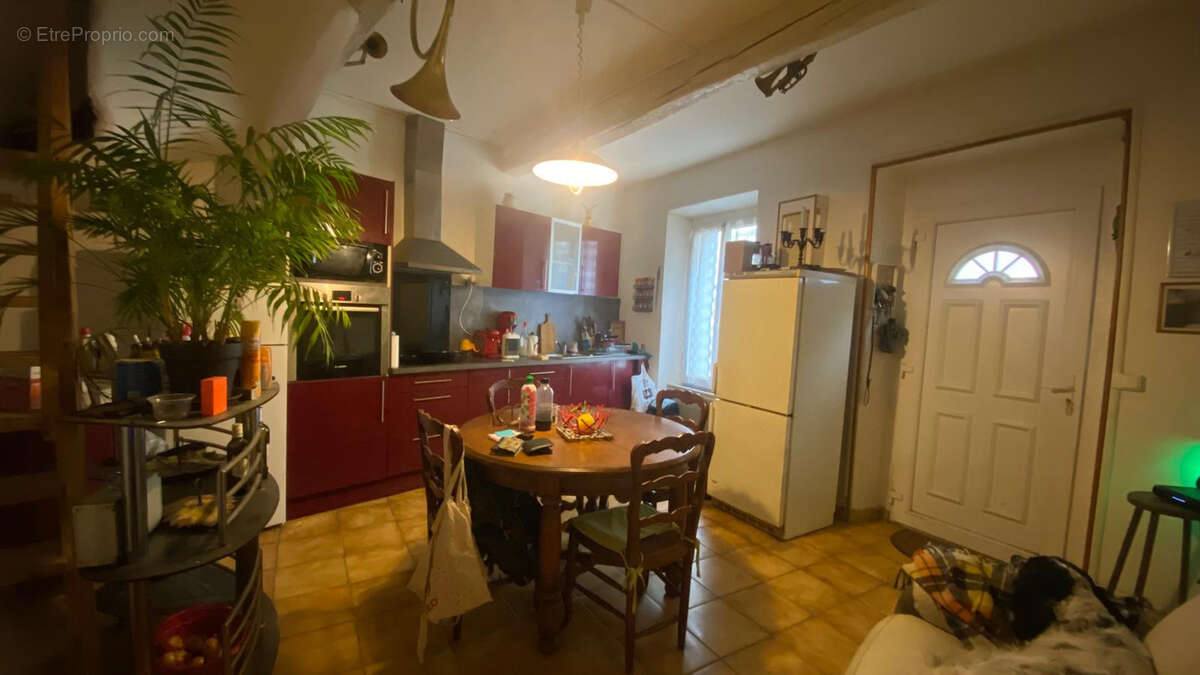 Maison à PARAZA