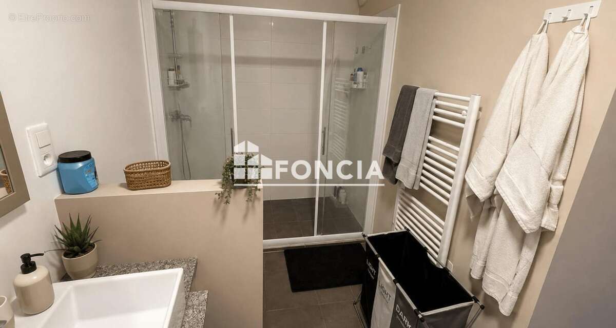 Sète centre-ville – Studio rénové de 29 m² avec locataire en place - photo 4