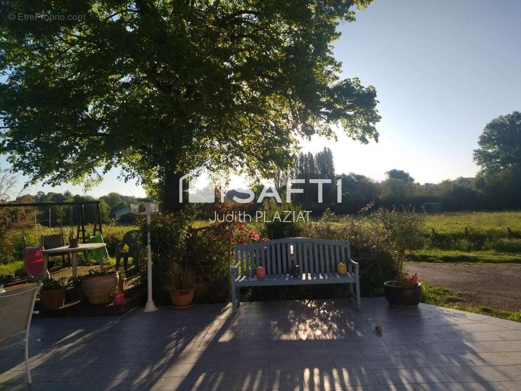 Maison 160 m² à Montignac  - photo 2