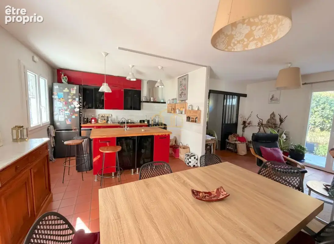 Maison familiale de plain-pied avec jardin et espace indépendant à vendre à Pessac Toctoucau - photo 3